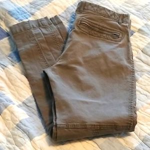 🤓🎒 GAP Super Skinny Khakis